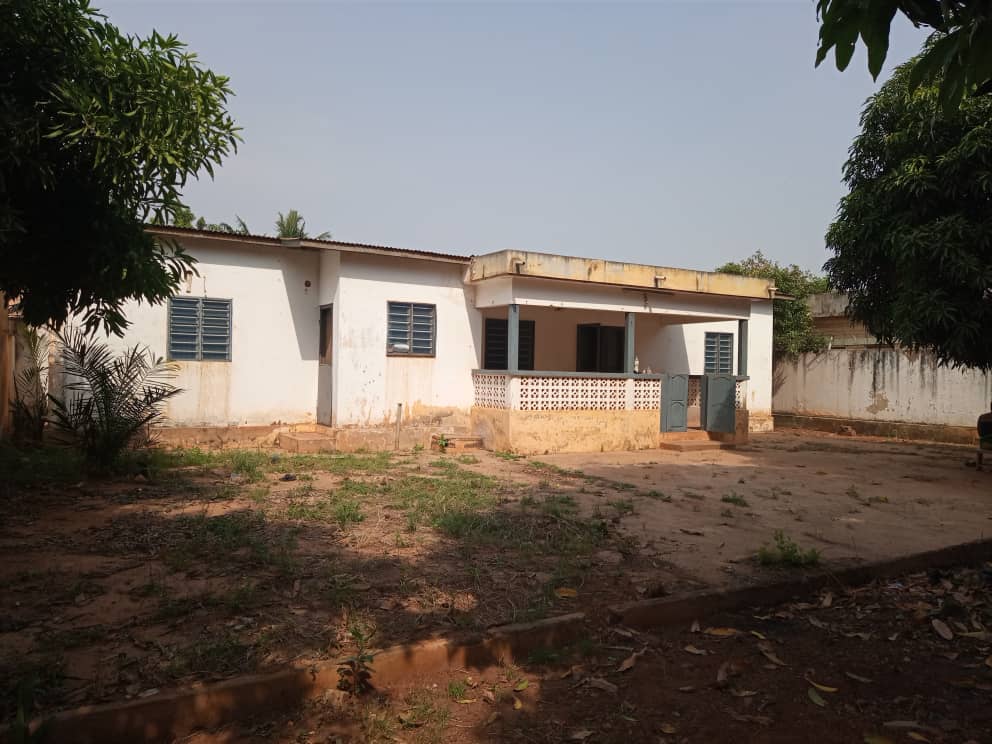 Maisons & villas à vendre Villa sur 1 lot à vendre à agoe assiyeye au